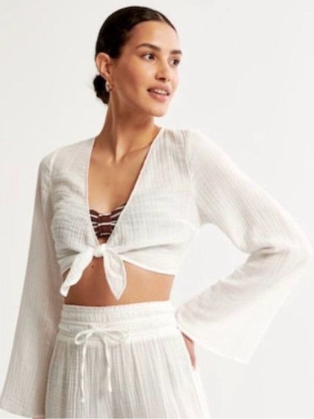 Abercrombie & Fitch White Tie-Front Cropped Top